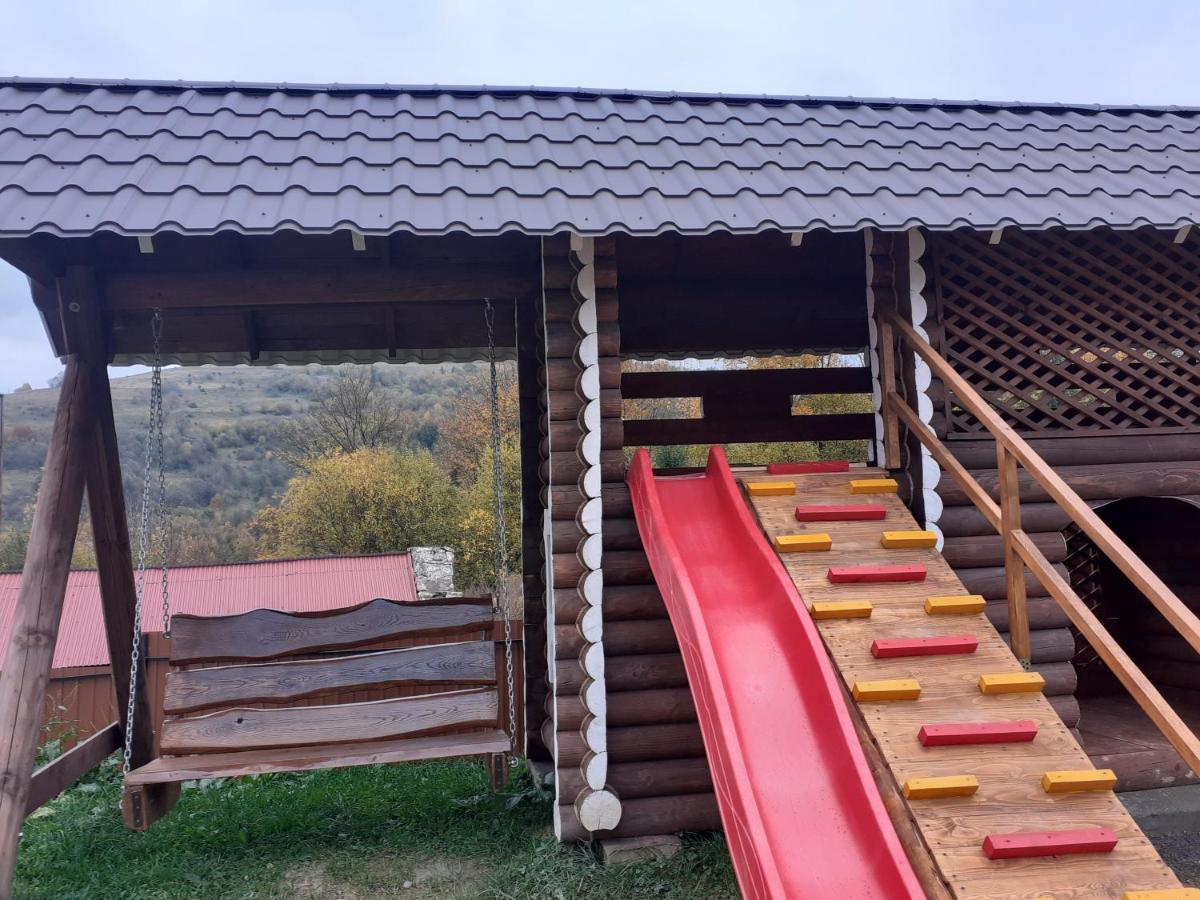 Mountain Dew Hotell Belasovitsa Exteriör bild