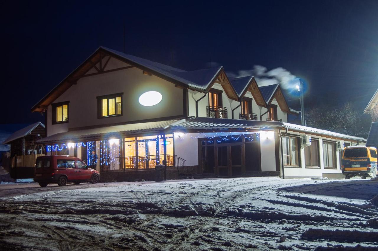 Mountain Dew Hotell Belasovitsa Exteriör bild